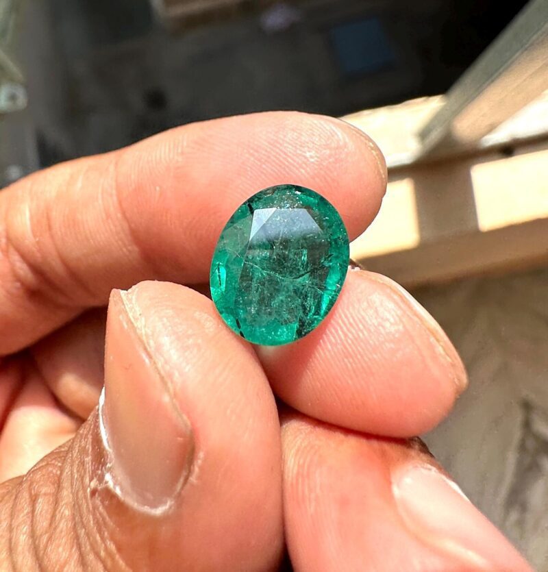 Back View of Oval Faceted Zambian Emerald Pavilion
