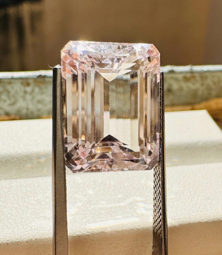 Gemstone Suggestion: Find the Natural Gemstone That Suits You il_1140xN.7741174526_ctsw