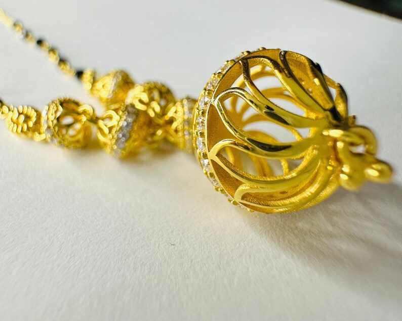 Premium 18k Gold Hook Clasp on Mangalsutra Necklace