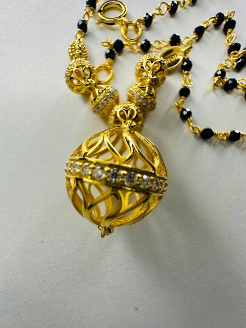 Modern 18k Gold Mangalsutra Necklace with Filigree