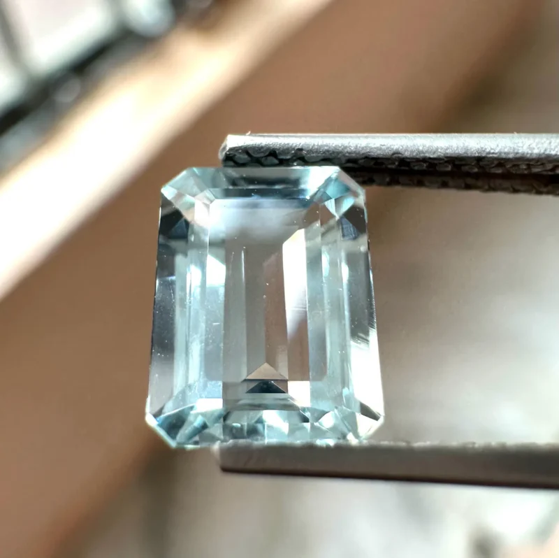 1.35-carat-aquamarine-size-on-hand