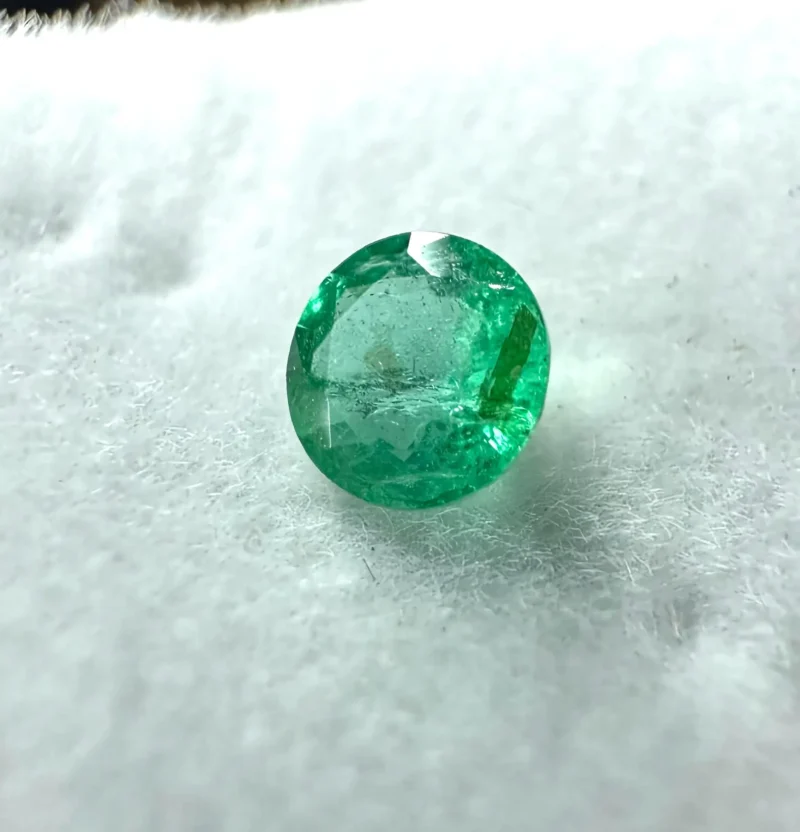Natural Emerald 0.25 Carat | 4.3mm Round Cut Strong Vivid Green Gemstone Natural Emerald 0.25 Carat Round Cut Strong Vivid Green Gemstone